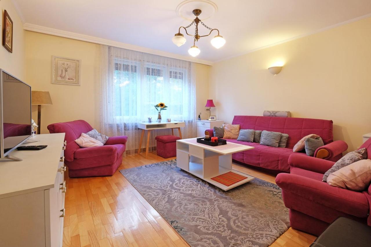 Paradise Starry Suite-City Center Belgrade Luaran gambar