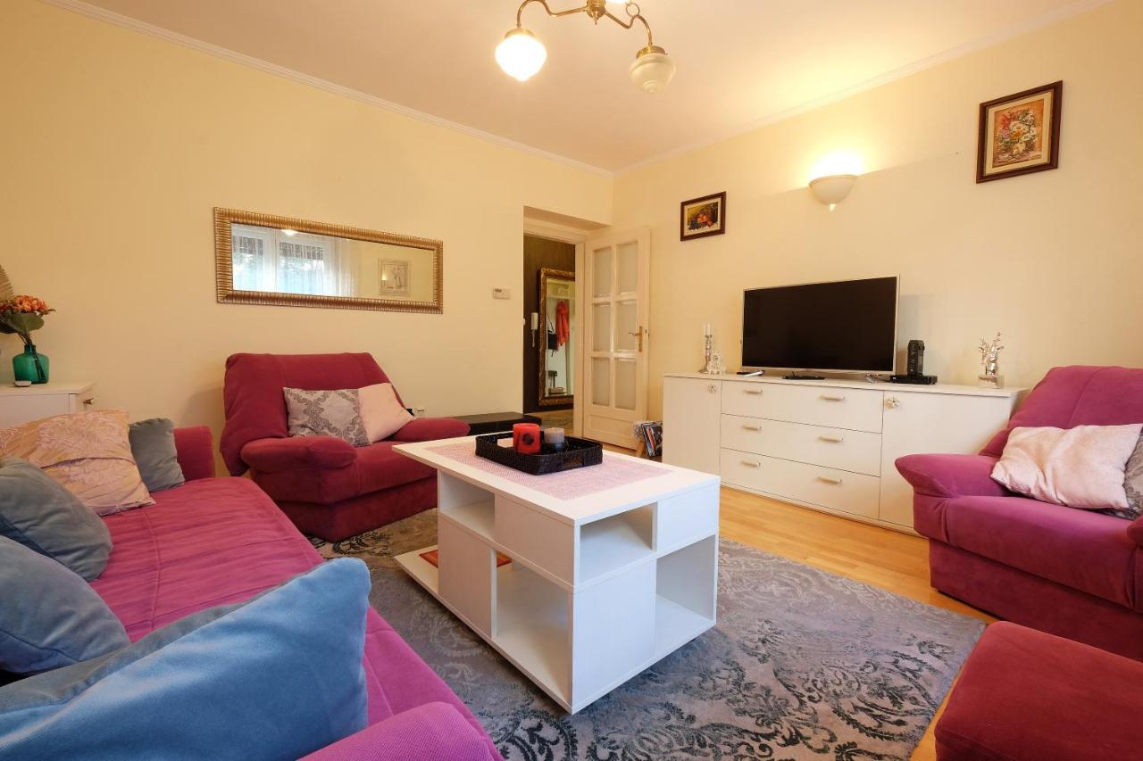 Paradise Starry Suite-City Center Belgrade Luaran gambar