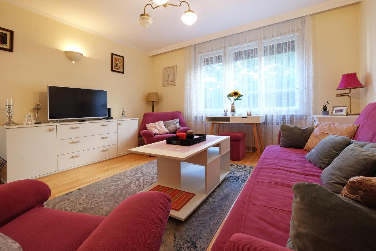 Paradise Starry Suite-City Center Belgrade Luaran gambar